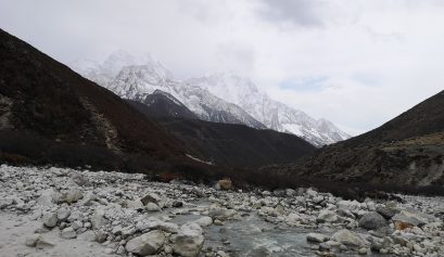 To dingboche day5, clouds, stream, rocky, peaks